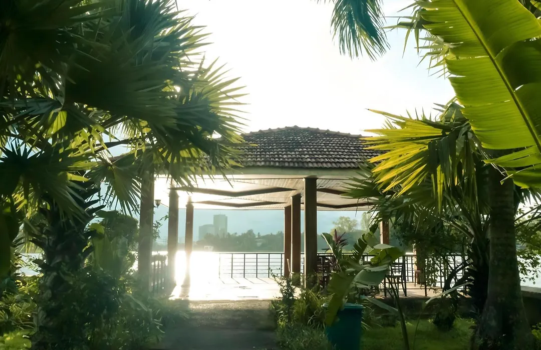 Inya Lake Hotel Yangon-1